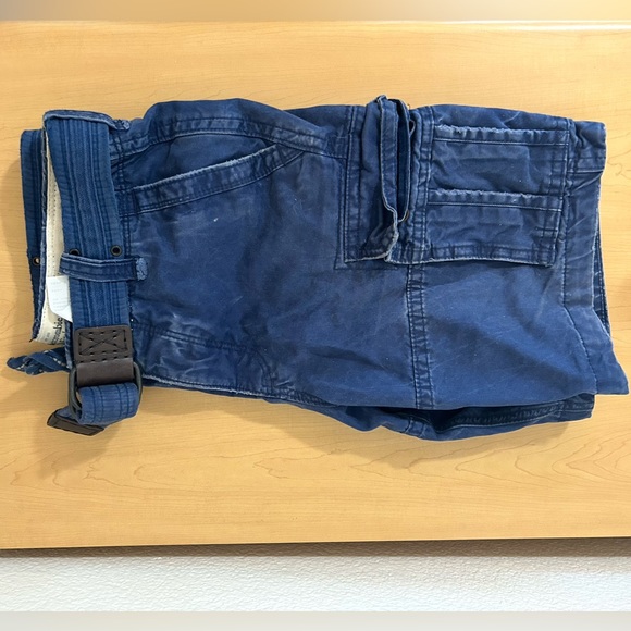 Abercrombie & Fitch Blue Cargo Shorts - Picture 8 of 11